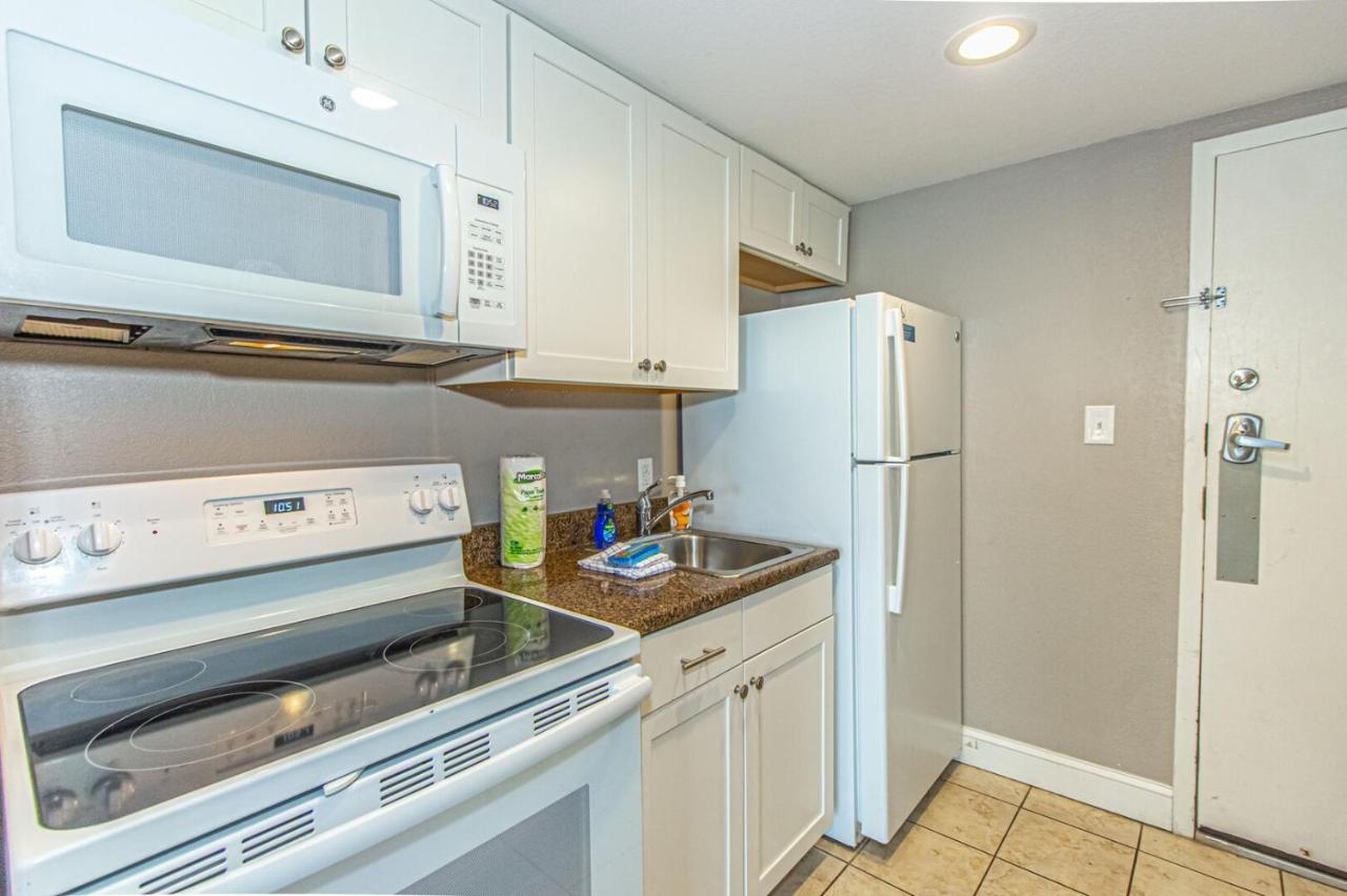 Ocean View King Suite With Modern Decor And Accents - Caravelle Resort 605 Sleeps 4 Guests Myrtle Beach Exteriér fotografie