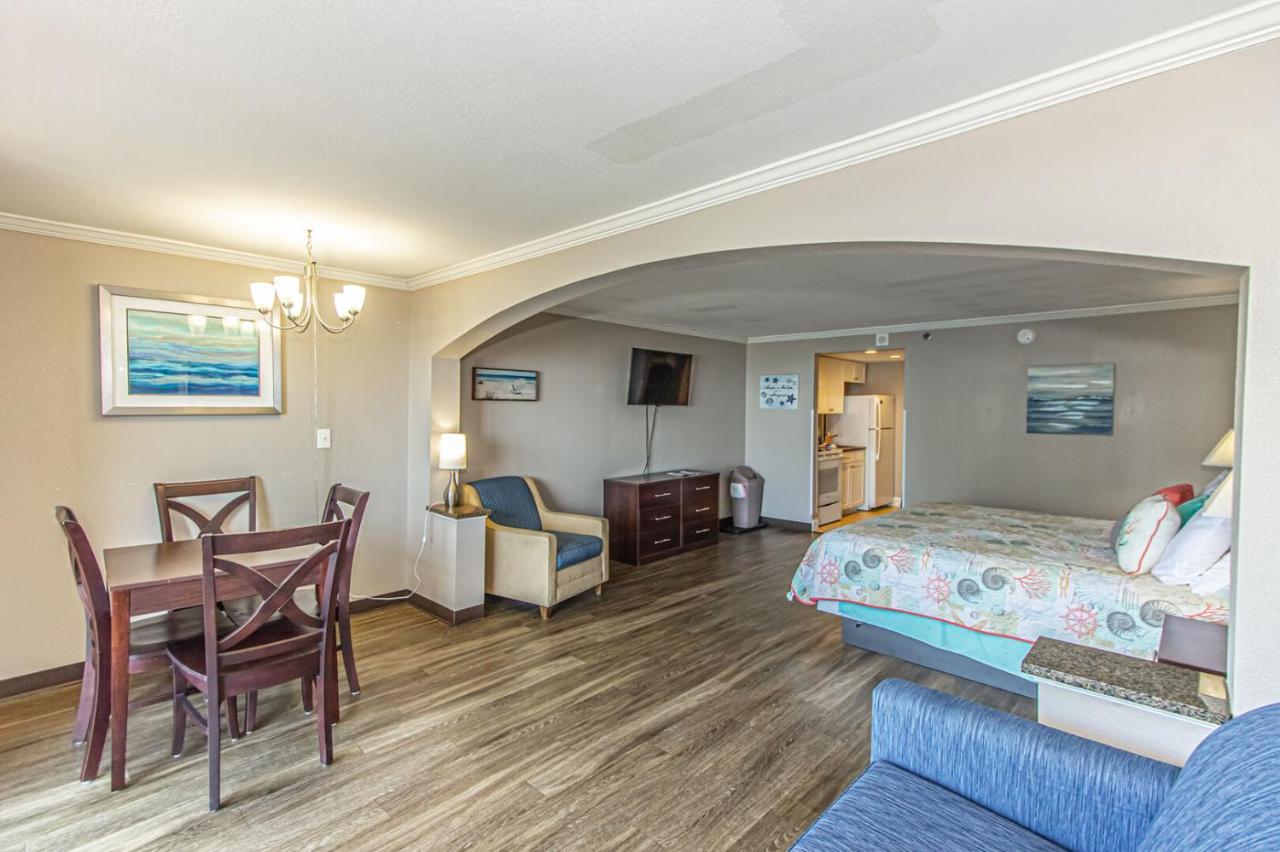 Ocean View King Suite With Modern Decor And Accents - Caravelle Resort 605 Sleeps 4 Guests Myrtle Beach Exteriér fotografie